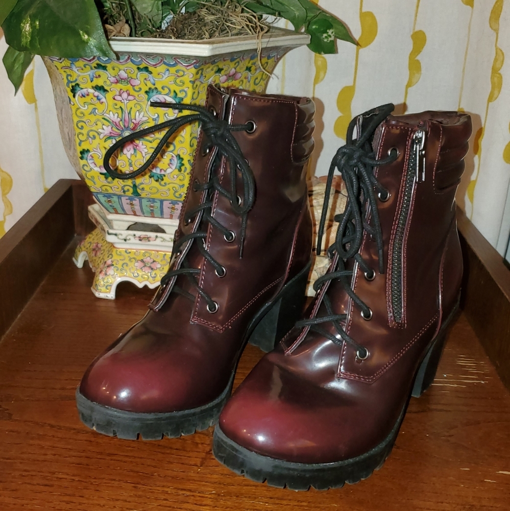 Steve Madden Combat Boot